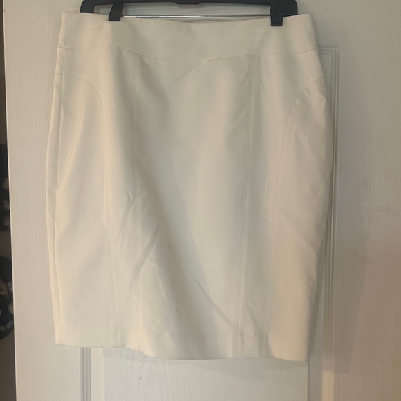 Express Elegant White Pencil Skirt - Picture 1 of 4
